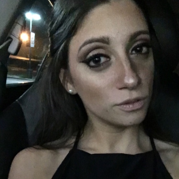 HEY POSHERS!! - Picture 1 of 3